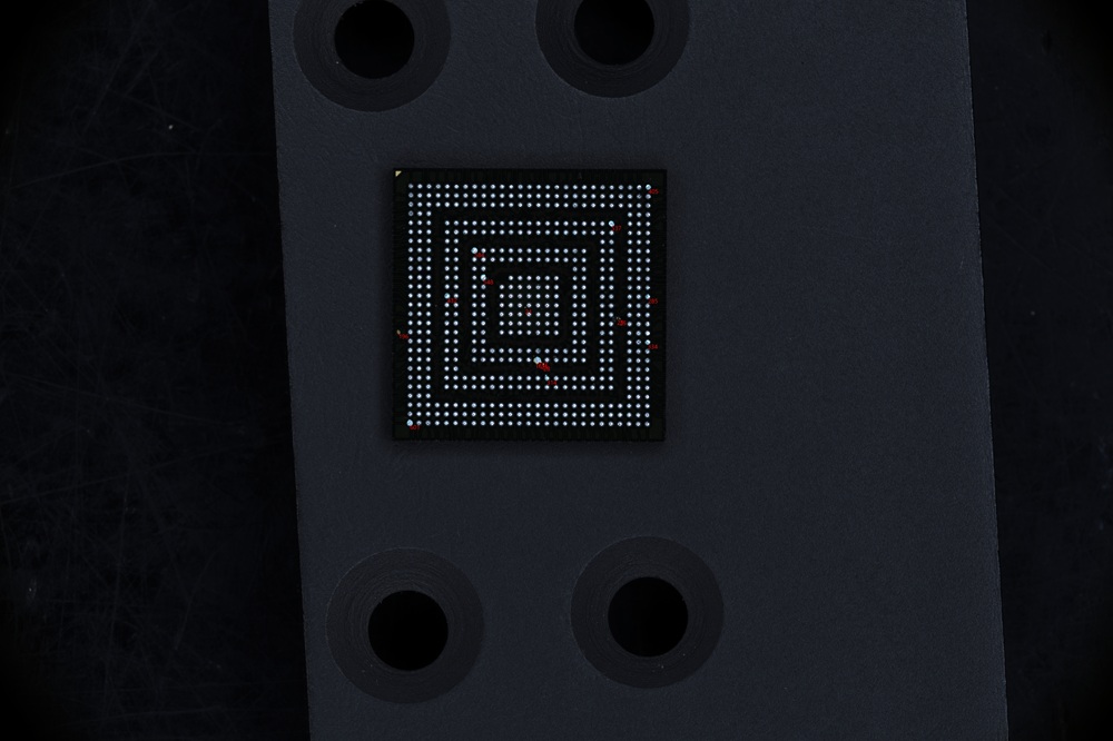 焊球凹坑缺失 - 副本.jpg